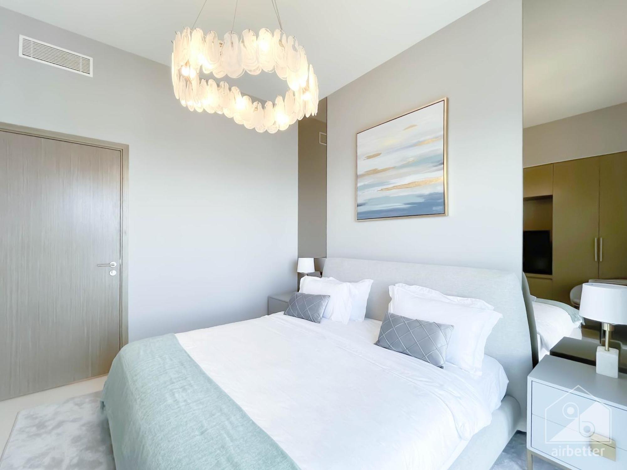 Luxury Burj Royale Apt Balcony & Breathtaking View Apartment Dubai